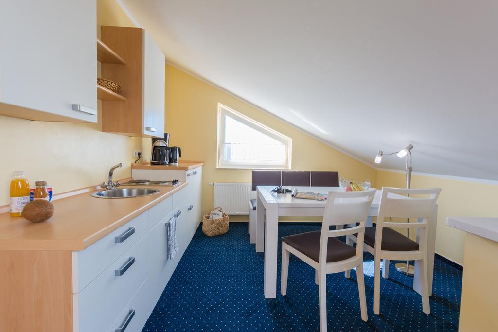 Haffidyll Garni Hotel Rerik Bagian luar foto