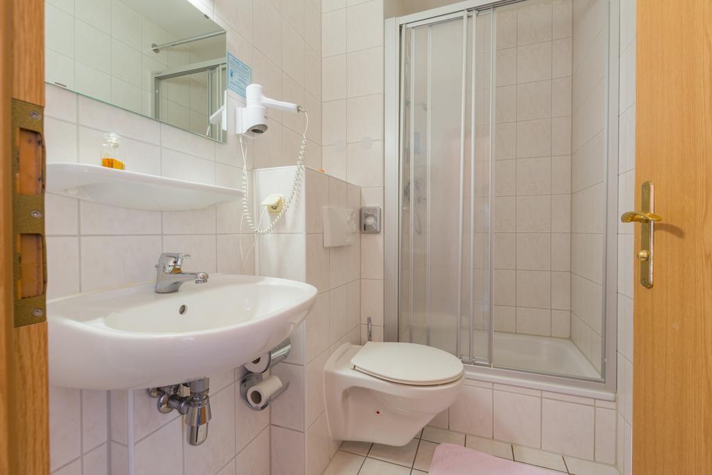 Haffidyll Garni Hotel Rerik Bagian luar foto