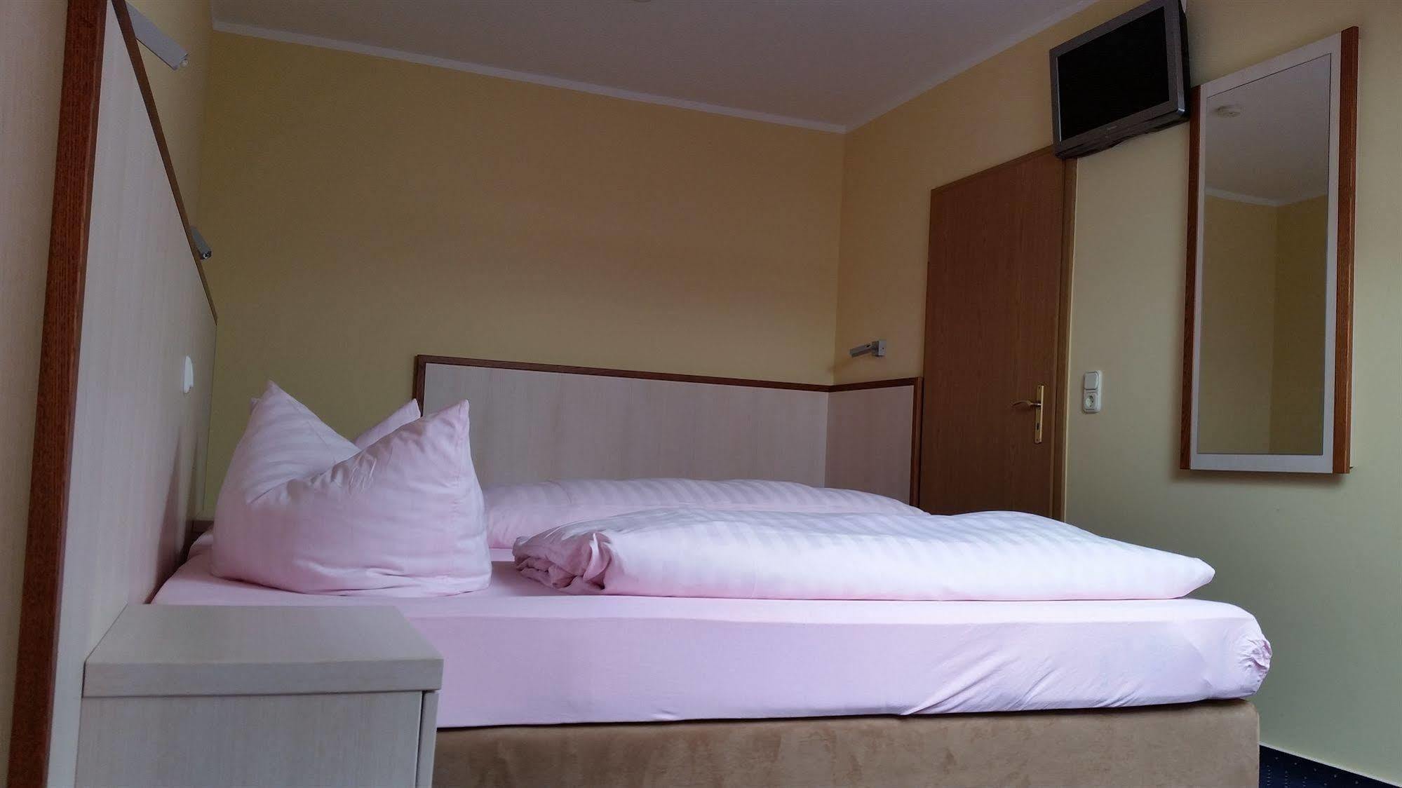 Haffidyll Garni Hotel Rerik Bagian luar foto